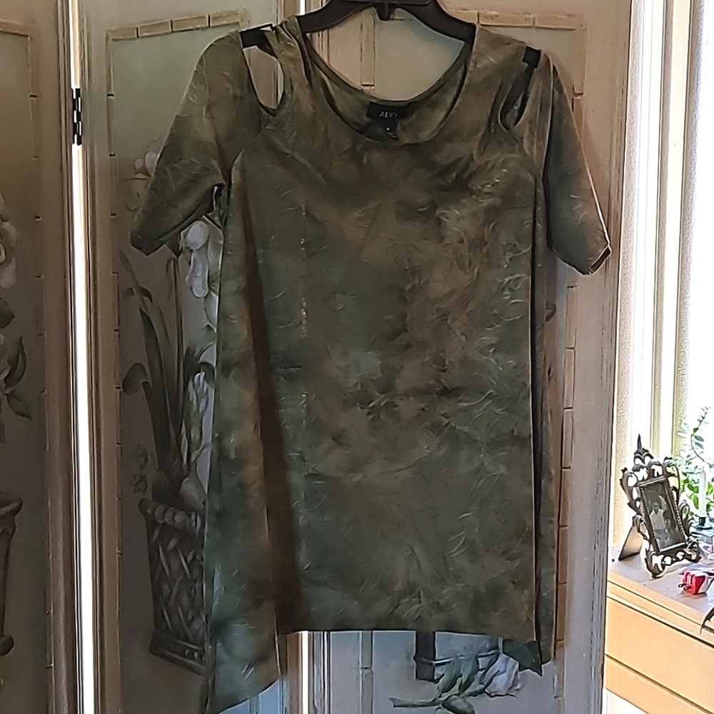 ALYX , Medium Olive green